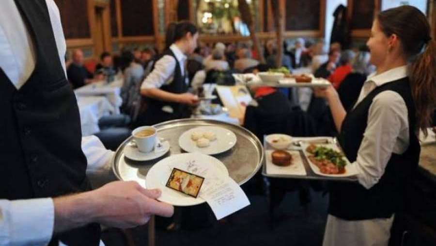 15 mije te punesuar ne mungese, baret dhe restorantet kerkojne punetore ne Filipine